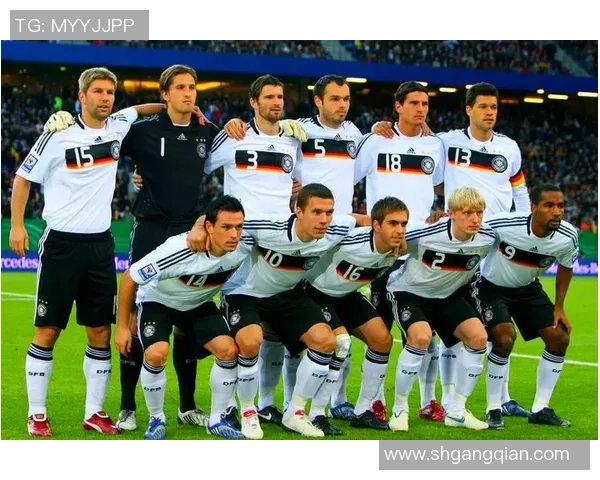 现役德国足球队明星球员风采与实力分析解析