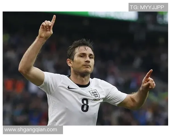 绿茵传奇聚焦足球大师巴西巨星的辉煌岁月与荣耀时刻