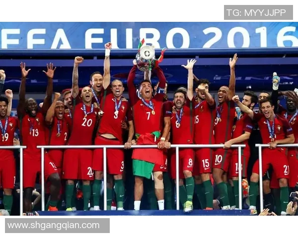 全球十大足球俱乐部代表球星解析 每位球员如何成就球队传奇